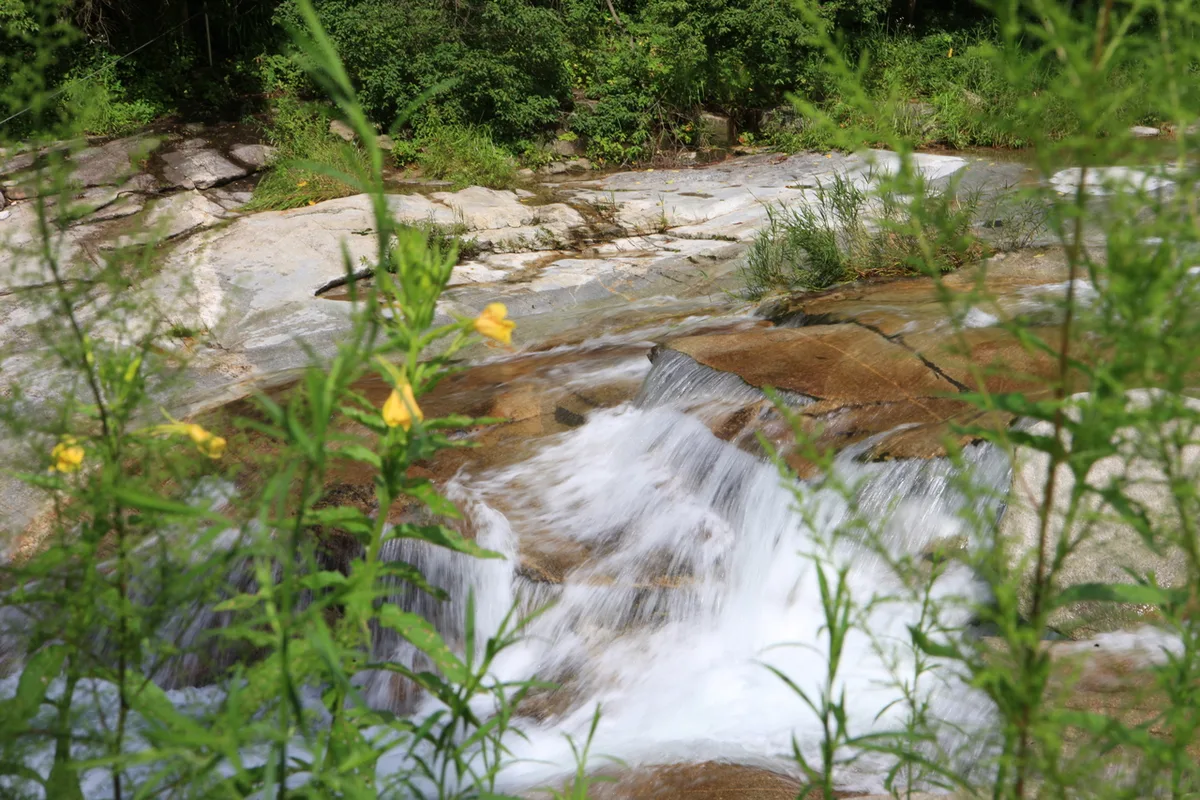 Mt. Hwaaksan (Gyeonggi): Gamaso Valley and Sajabawi Ridge